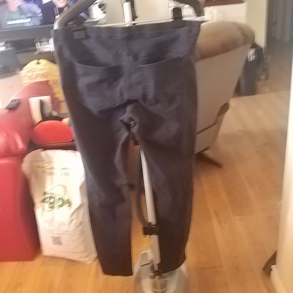 10/$10    H&M Black Jeggings 14 - Picture 3 of 3